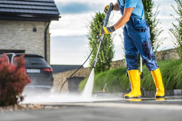 Why Choose Our Certified Pressure Washing Experts for Your Project Needs in Peach Lake, NY?